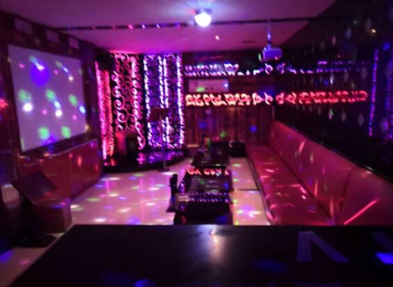 江夏区ktv_非常董事会KTV