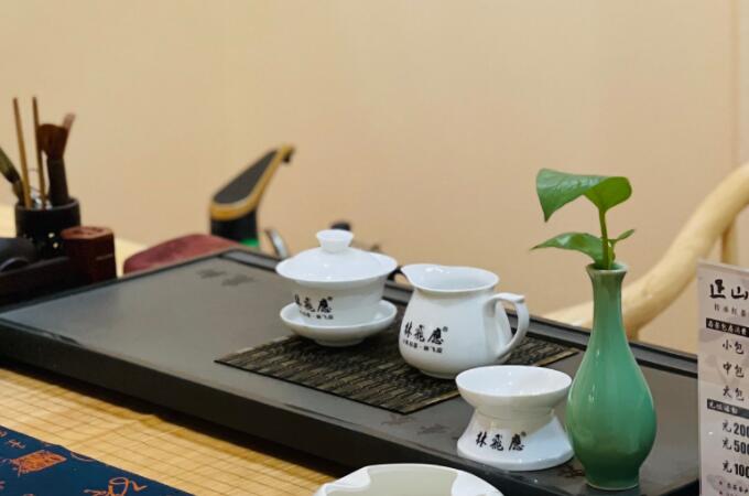 洪山区休闲茶馆_鹿轩茶舍·正山堂